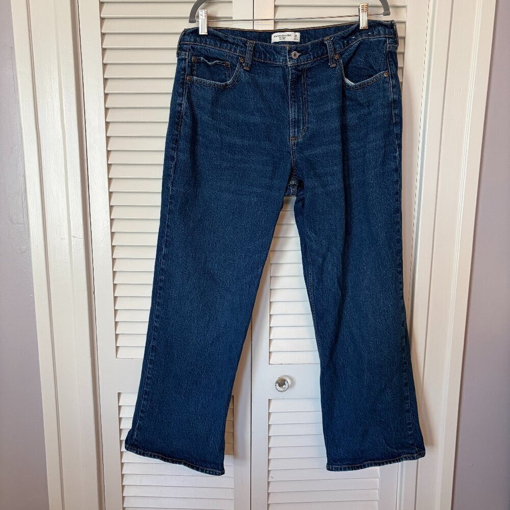 Abercrombie & Fitch women's The Baggy Low Rise jeans 32 short blue denim
